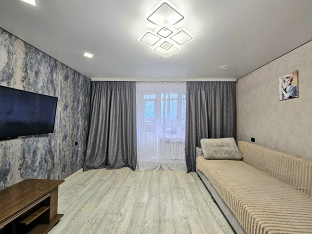 Купить трехкомнатную квартиру в Микрорайоне 29-й, Ангарск в Ангарске. Вариант № 305376, 0, площадь -  квм, цена 6000000 рублей