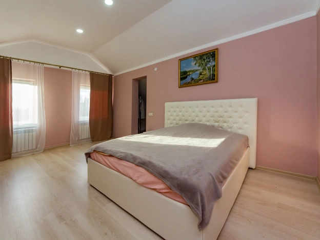 Купить дом в Калининграде. Вариант № 9401937, 30, площадь -  квм, цена 8990000 рублей