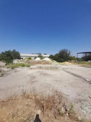 Купить земельный участок на улице Заречная в Республике Калмыкия. Вариант № 17440, 1, площадь -  квм, цена 1700000 рублей