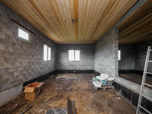 Купить дом в Микрорайоне Порт-Артур в Омске. Вариант № 4804894, 3, площадь -  квм, цена 3500000 рублей