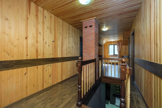 Купить дом в Новосибирске. Вариант № 9303352, 8, площадь -  квм, цена 17990000 рублей