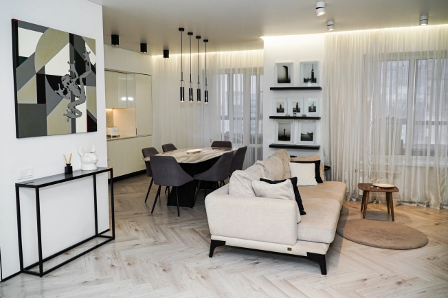 Купить четырехкомнатную квартиру на улице Мира в Новосибирской области. Вариант № 4156069, 1, площадь -  квм, цена 30000000 рублей