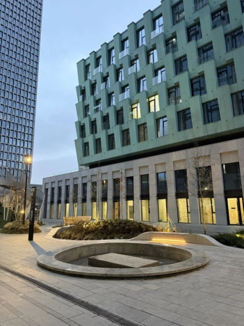 Купить квартиру в Москве. Вариант № 10030882, 22, площадь -  квм, цена 51000000 рублей