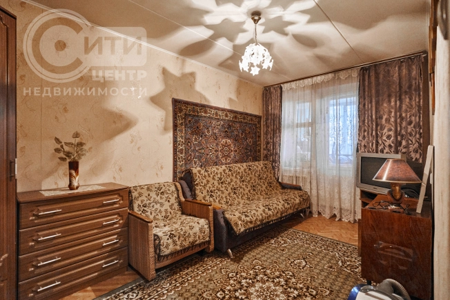 Купить двухкомнатную квартиру на вторичке в Микрорайоне № 33, квартал Придача в Воронеже. Вариант № 4176261, 3, площадь -  квм, цена 4700000 рублей