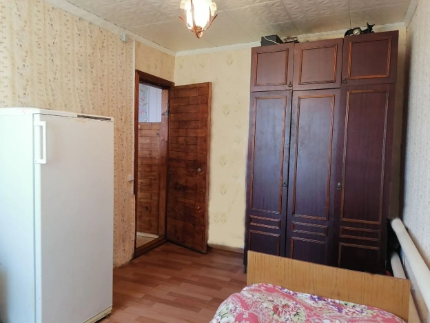 Купить многокомнатную квартиру на вторичке в Калужской области. Вариант № 13352, 8, площадь -  квм, цена 1700000 рублей