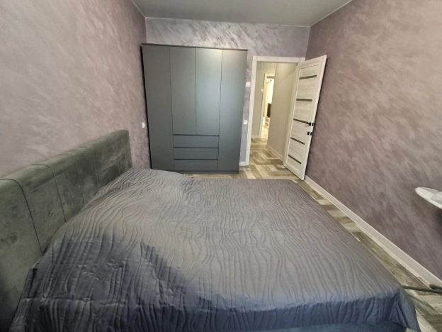 Снять квартиру в Тобольске. Вариант № 9552629, 14, площадь -  квм, цена 60000 рублей