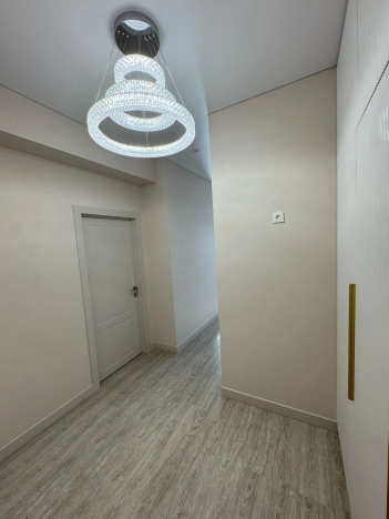 Купить трехкомнатную квартиру на улице Молодёжная в Республике Татарстан (татарстан). Вариант № 36542, 9, площадь -  квм, цена 6100000 рублей