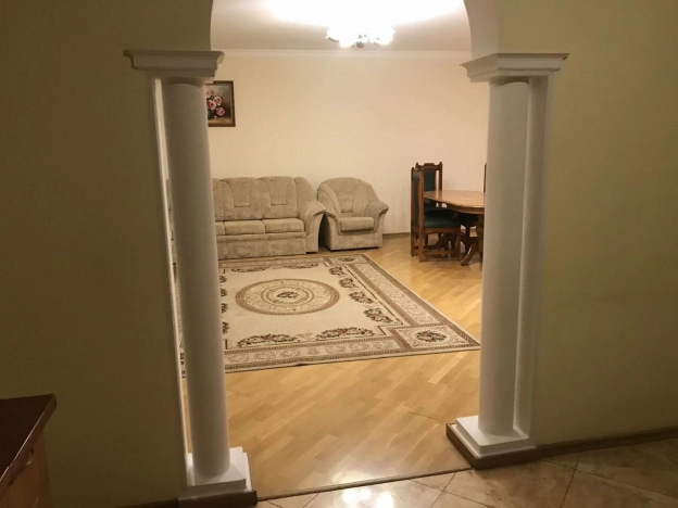 Купить трехкомнатную квартиру на улице Ленинский проспект в Москве. Вариант № 9455803, 1, площадь -  квм, цена 25800000 рублей