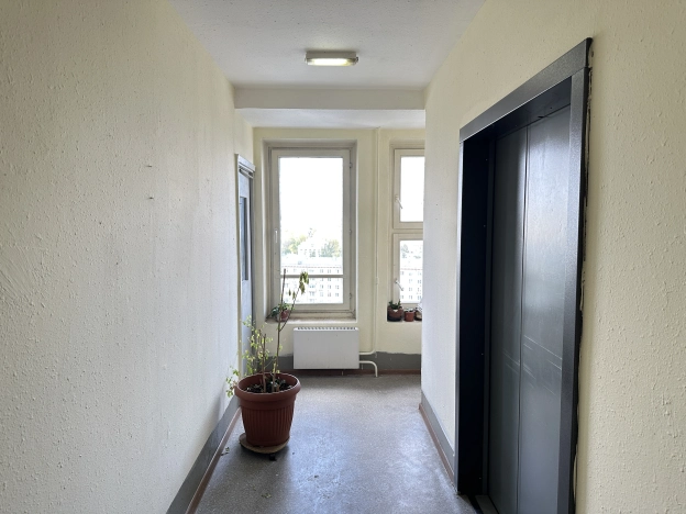 Купить квартиру на вторичке в районе Обручевский в Москве. Вариант № 43529, 19, площадь -  квм, цена 26900000 рублей