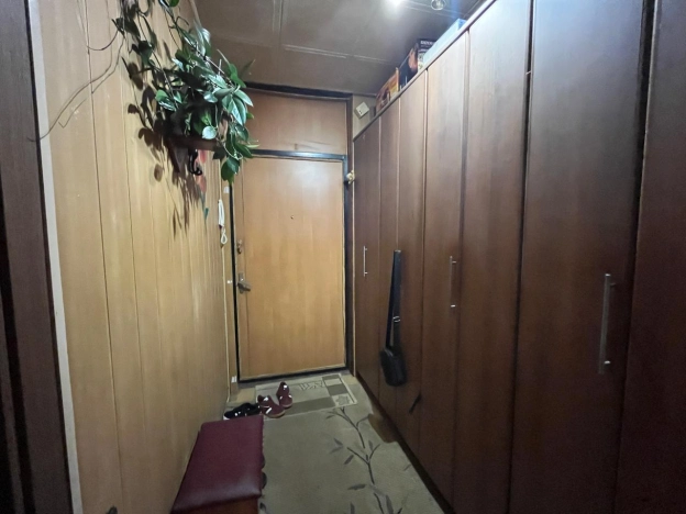 Купить трехкомнатную квартиру на улице Волгоградский проспект в Москве. Вариант № 9940321, 1, площадь -  квм, цена 7700000 рублей