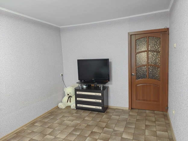 Купить квартиру в Омске. Вариант № 9250487, 5, площадь -  квм, цена 5680000 рублей