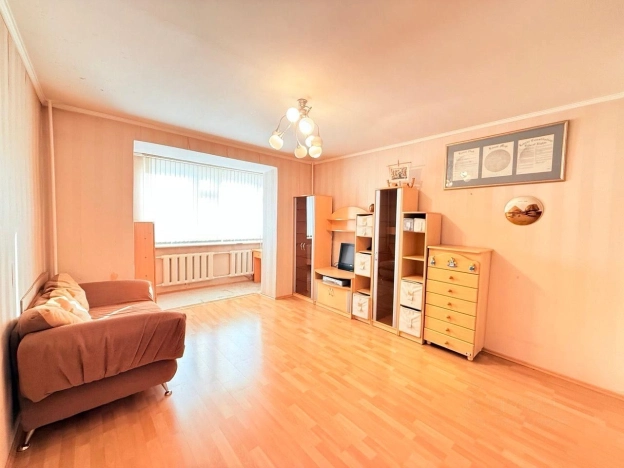 Купить квартиру в Москве. Вариант № 8303315, 7, площадь -  квм, цена 12000000 рублей