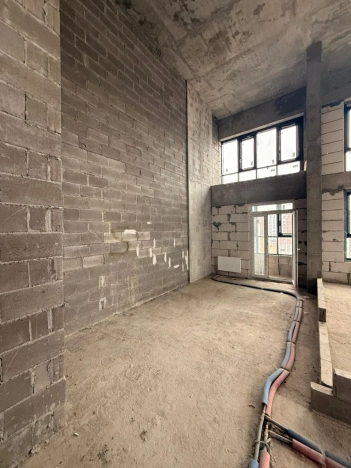 Купить квартиру со свободной планировкой у метро Строгино в Москве. Вариант № 7028054, 16, площадь -  квм, цена 32000000 рублей