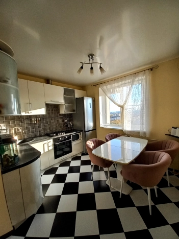 Купить квартиру на улице Университетский проспект в Волгограде. Вариант № 9262290, 0, площадь - квм, цена 7350000 рублей