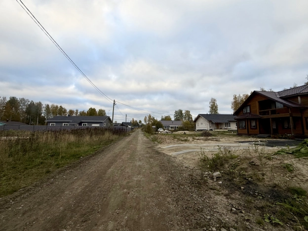 Купить земельный участок в Петрозаводске. Вариант № 6827147, 7, площадь -  квм, цена 2900000 рублей