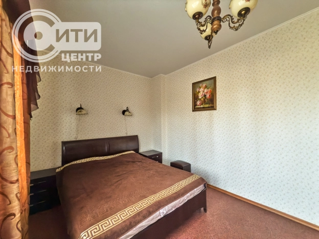 Купить четырехкомнатную квартиру в Воронеже. Вариант № 20762, 12, площадь - квм, цена 7500000 рублей