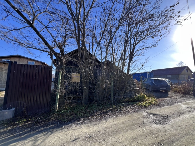 Купить земельный участок в Южно-Сахалинске. Вариант № 10462448, 6, площадь -  квм, цена 6120000 рублей