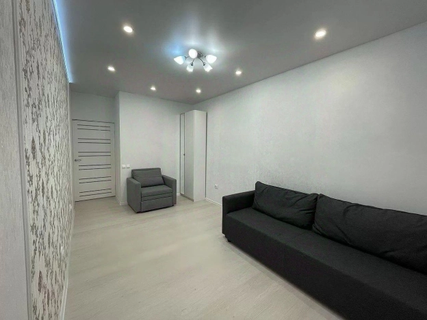 Купить однокомнатную квартиру в районе Октябрьский в Ростове-на-Дону. Вариант № 24274, 0, площадь -  квм, цена 7800000 рублей