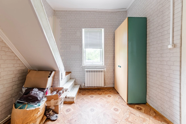 Купить дом в Санкт-Петербурге. Вариант № 2502568, 19, площадь -  квм, цена 9190000 рублей