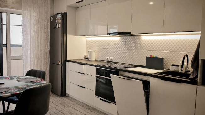 Купить трехкомнатную квартиру в Воронеже. Вариант № 5922181, 35, площадь -  квм, цена 7800000 рублей