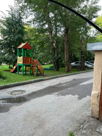 Купить трехкомнатную квартиру в районе Ленинский в Новосибирске. Вариант № 59887, 23, площадь -  квм, цена 5100000 рублей