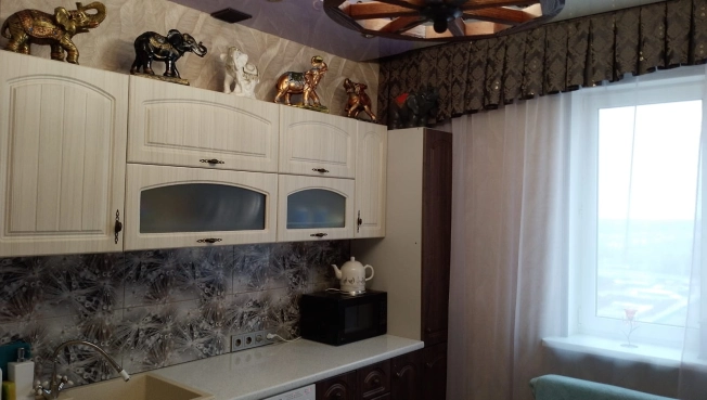 Купить двухкомнатную квартиру в Тюменской области. Вариант № 4102, 3, площадь -  квм, цена 6400000 рублей