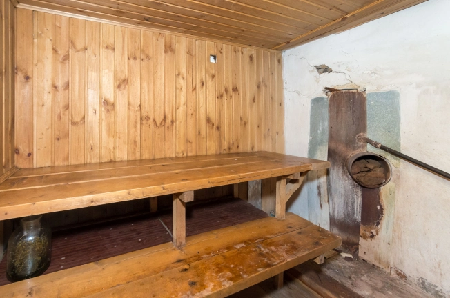 Купить многокомнатную квартиру в Тюменской области. Вариант № 4134, 18, площадь -  квм, цена 4500000 рублей