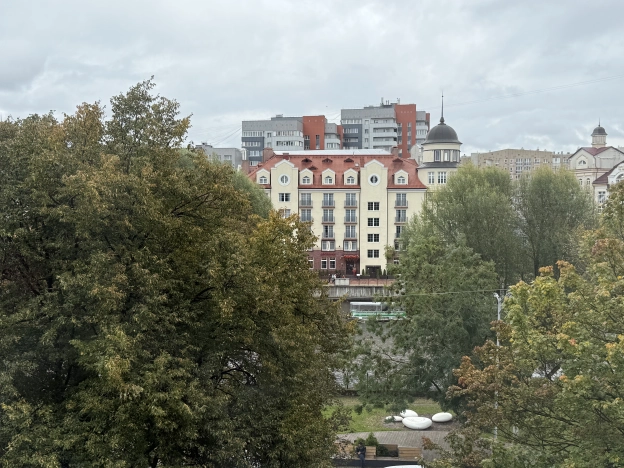 Купить трехкомнатную квартиру в Калининграде. Вариант № 6906408, 14, площадь -  квм, цена 10300000 рублей