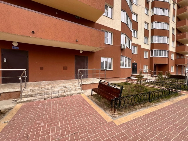 Купить трехкомнатную квартиру в ЖК Донские просторы в Воронеже. Вариант № 33114, 18, площадь -  квм, цена 9900000 рублей