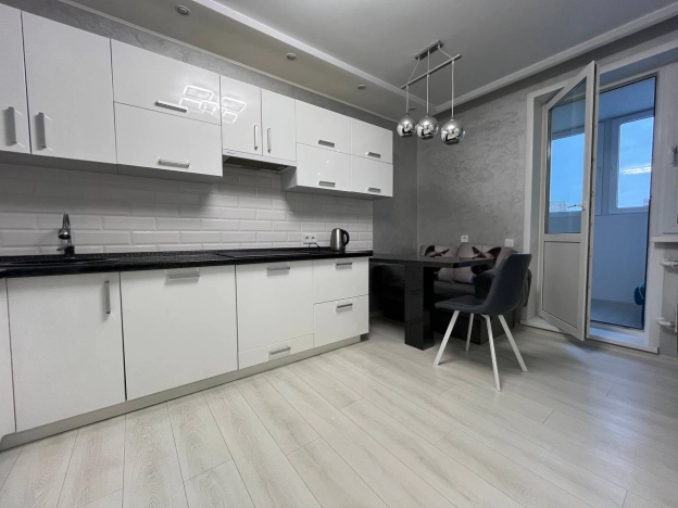 Снять квартиру на улице Гвардейская в Владимире. Вариант № 3440050, 2, площадь -  квм, цена 45000 рублей