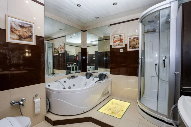 Купить квартиру в Москве. Вариант № 10019555, 18, площадь -  квм, цена 41900000 рублей