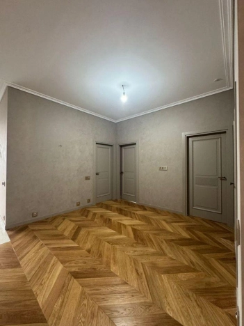 Купить квартиру в Москве. Вариант № 8701436, 16, площадь - квм, цена 55000000 рублей