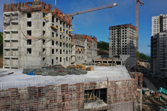 Купить двухкомнатную квартиру в новостройках на улице Океанский проспект в Владивостоке. Вариант № 4137361, 2, площадь -  квм, цена 12508650 рублей