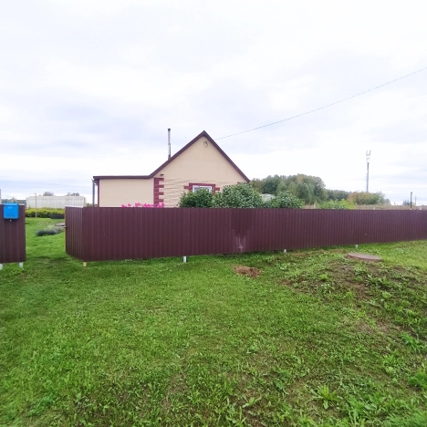 Купить дом на улице 8-я Берёзовая в Тюменской области. Вариант № 3059925, 2, площадь -  квм, цена 2500000 рублей