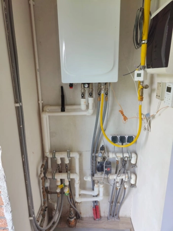 Купить трехкомнатную квартиру на улице Железнодорожная в Тюменской области. Вариант № 2592370, 8, площадь -  квм, цена 7200000 рублей