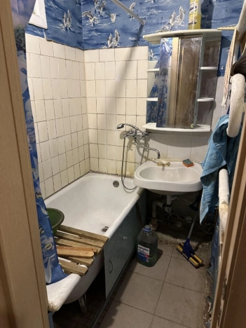 Купить квартиру на вторичке в районе Выхино-Жулебино в Москве. Вариант № 10315438, 5, площадь -  квм, цена 8000000 рублей