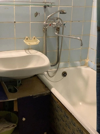 Купить трехкомнатную квартиру в ЮЗАО в Москве. Вариант № 45242, 14, площадь -  квм, цена 17500000 рублей