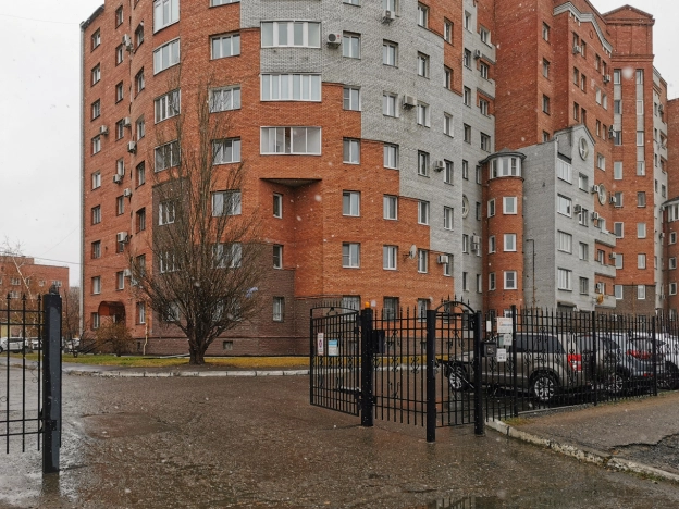 Купить трехкомнатную квартиру в Омске. Вариант № 7996512, 32, площадь -  квм, цена 15290000 рублей