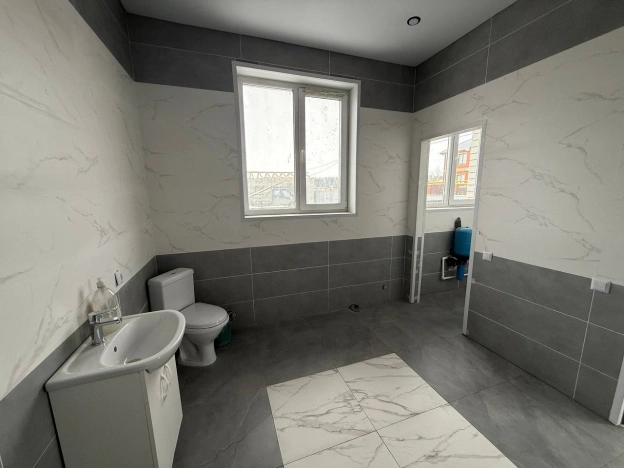 Купить дом в Омске. Вариант № 17541, 7, площадь -  квм, цена 8250000 рублей