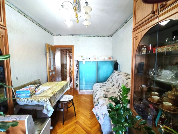 Купить трехкомнатную квартиру в Краснодарском крае. Вариант № 3818312, 6, площадь -  квм, цена 6450000 рублей