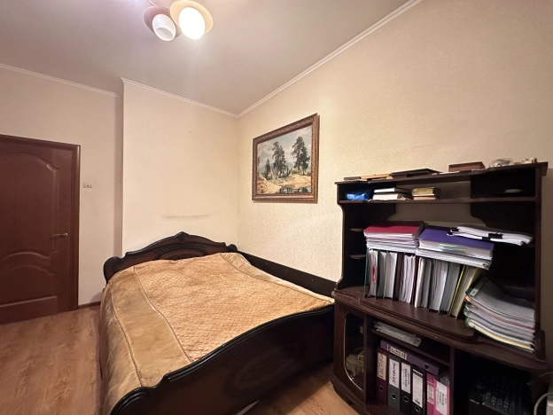 Купить квартиру у метро Бунинская аллея в Москве. Вариант № 7552914, 18, площадь -  квм, цена 18600000 рублей