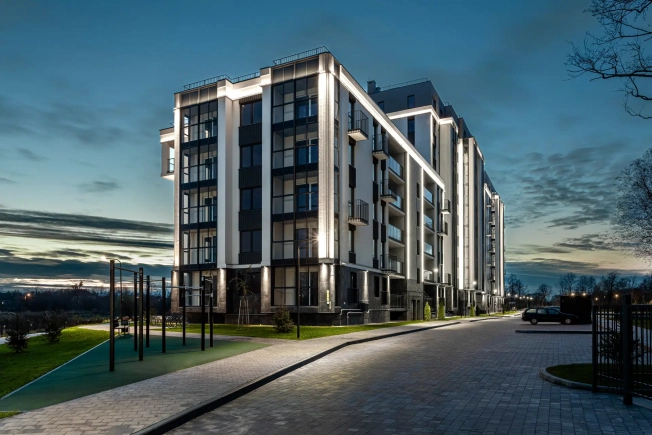 Купить трехкомнатную квартиру в районе Центральный в Калининграде. Вариант № 30506, 12, площадь -  квм, цена 12950000 рублей