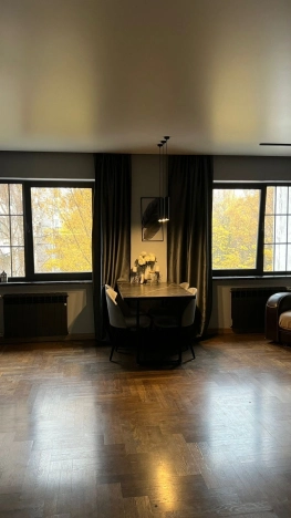 Купить трехкомнатную квартиру в Санкт-Петербурге. Вариант № 9579854, 6, площадь -  квм, цена 18500000 рублей