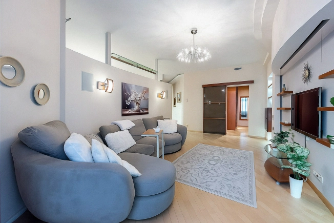 Купить квартиру в Москве. Вариант № 9089382, 13, площадь -  квм, цена 35999000 рублей