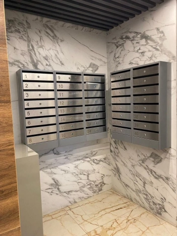 Купить квартиру в районе Невский в Санкт-Петербурге. Вариант № 11032174, 3, площадь -  квм, цена 10200000 рублей