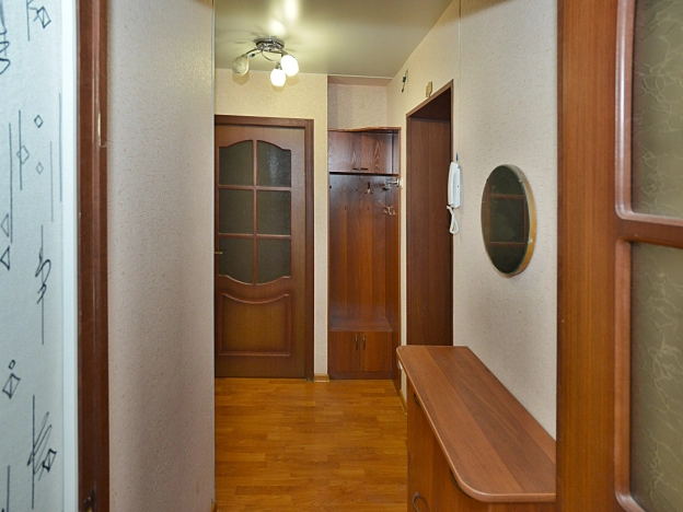 Купить двухкомнатную квартиру на улице Красный проспект в Новосибирске. Вариант № 21327, 14, площадь -  квм, цена 6200000 рублей