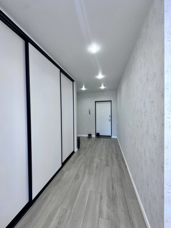 Купить однокомнатную квартиру в Волгограде. Вариант № 24190, 31, площадь -  квм, цена 19000000 рублей