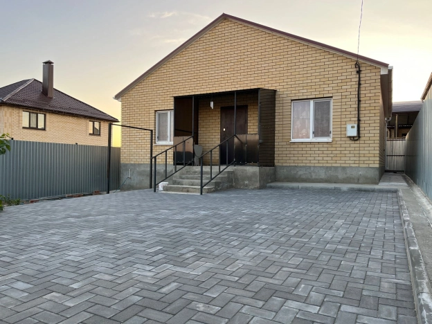 Купить дом в Элисте. Вариант № 6271409, 7, площадь -  квм, цена 8600000 рублей