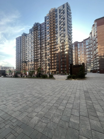 Купить трехкомнатную квартиру в Ростовской области. Вариант № 3834144, 0, площадь -  квм, цена 7200000 рублей