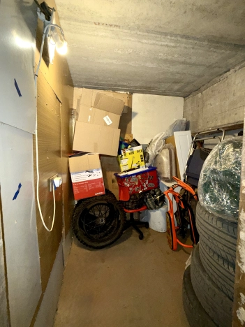 Купить квартиру на улице Андропова в Петрозаводске. Вариант № 8436544, 35, площадь -  квм, цена 3400000 рублей